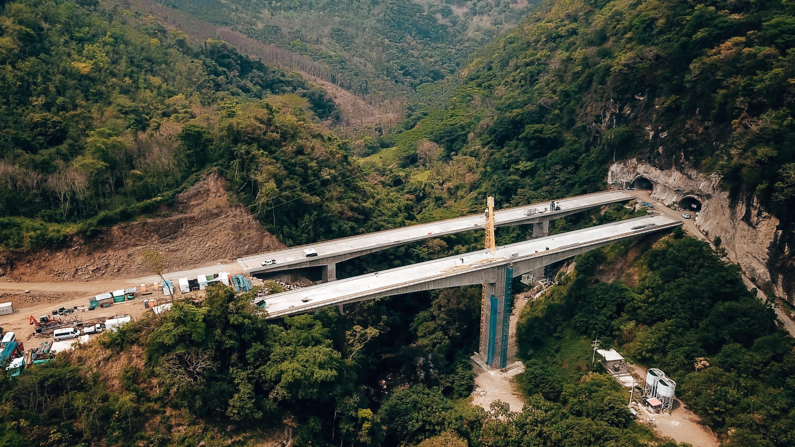Construcción de puentes Mulatos vista desde el aire